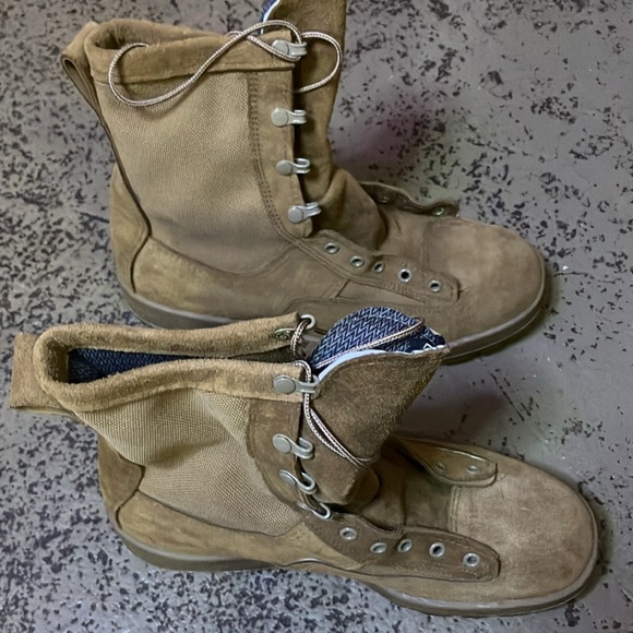 Combat Boots size 10R - Picture 4 of 6